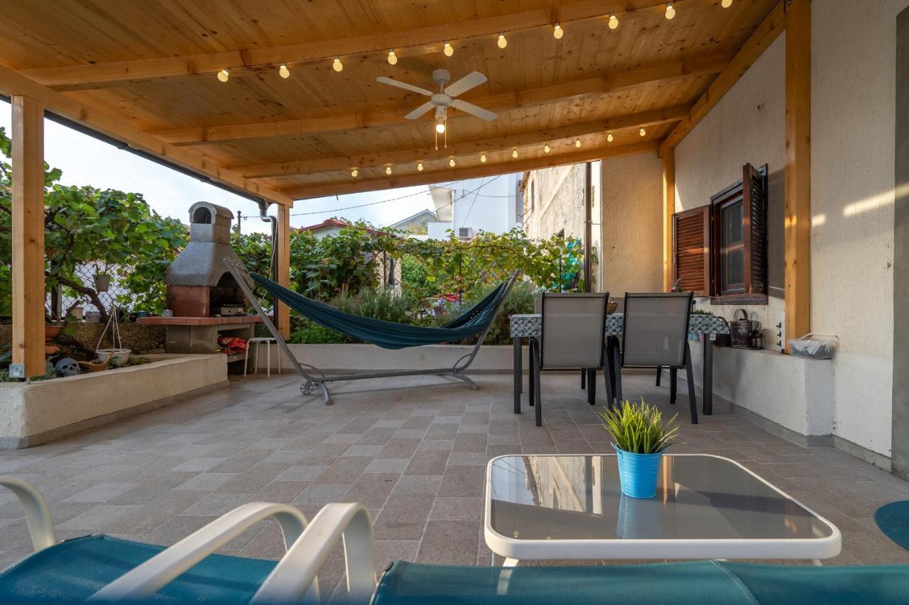 Holiday House Nova Stara Baška Eksteriør bilde